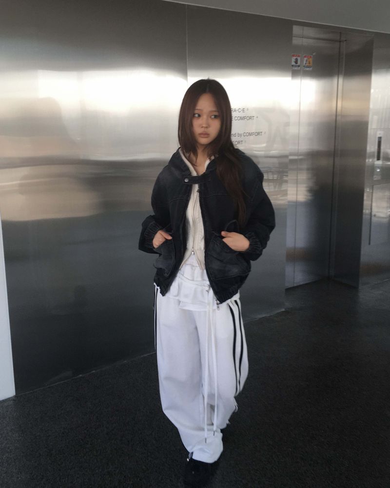 Denim hood jacket