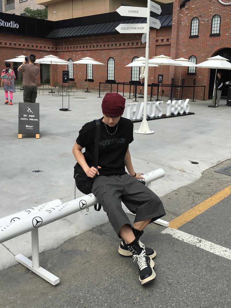 Stock Semi-Crop Short-Sleeve T-Shirt 4C