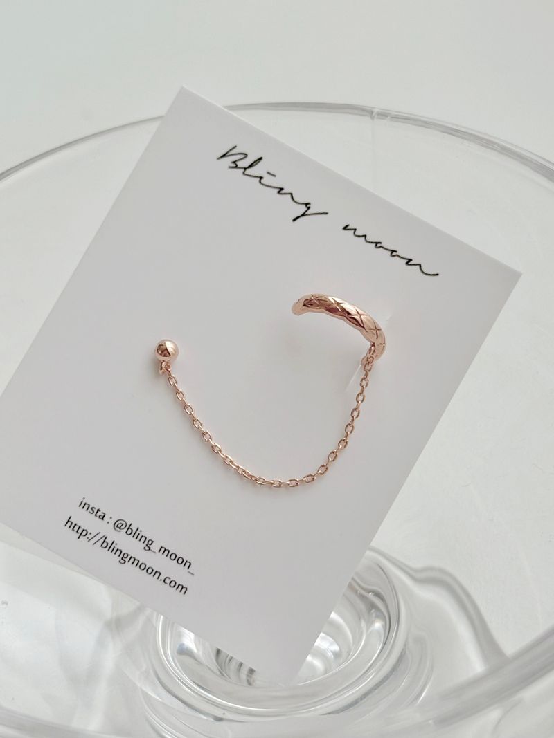 Amber Ring Two-Pin Ear Cuff Earrings / 3 Colors / Daily Simple Chain