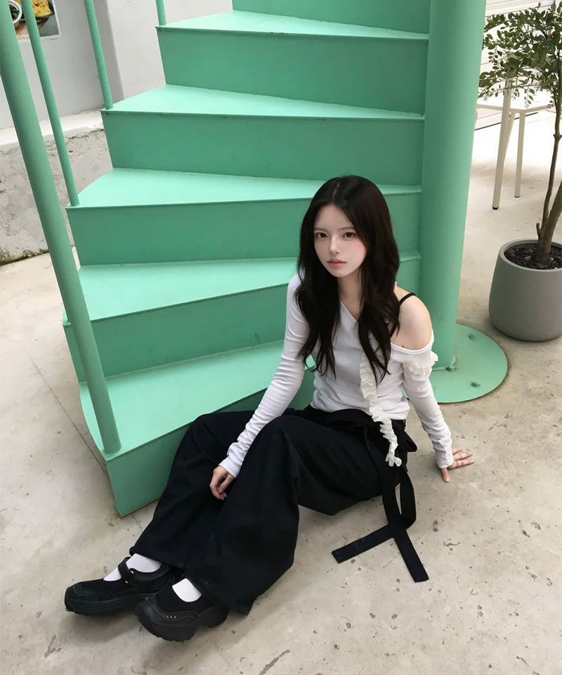Frill Long Sleeve T-shirt