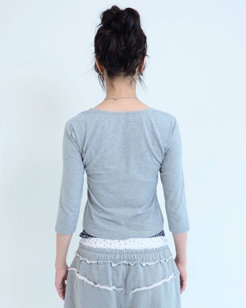 Sqare neked baby tee - Gray