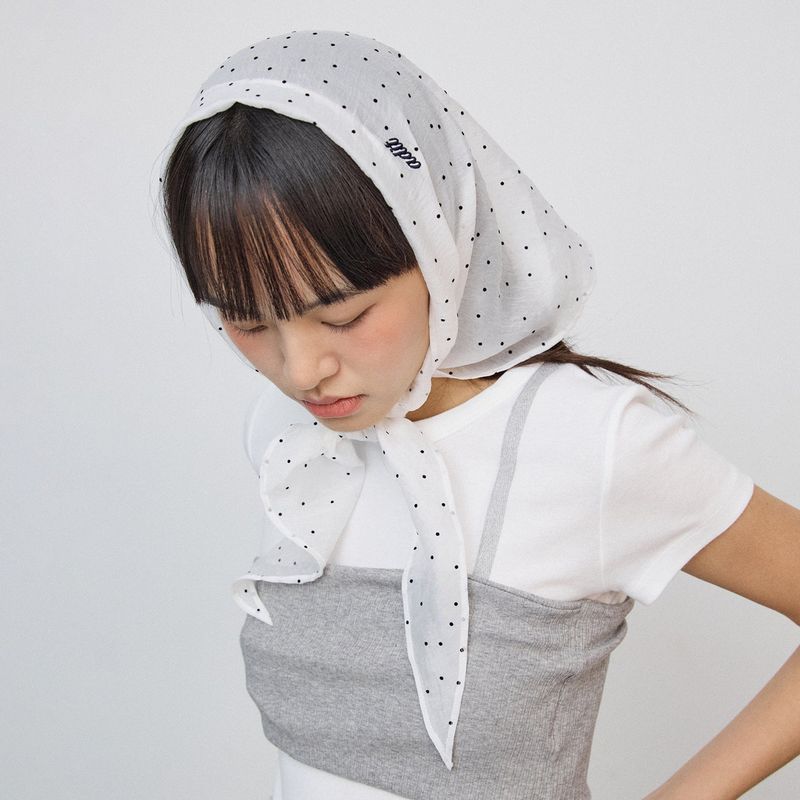 Dot pattern scarf_ivory