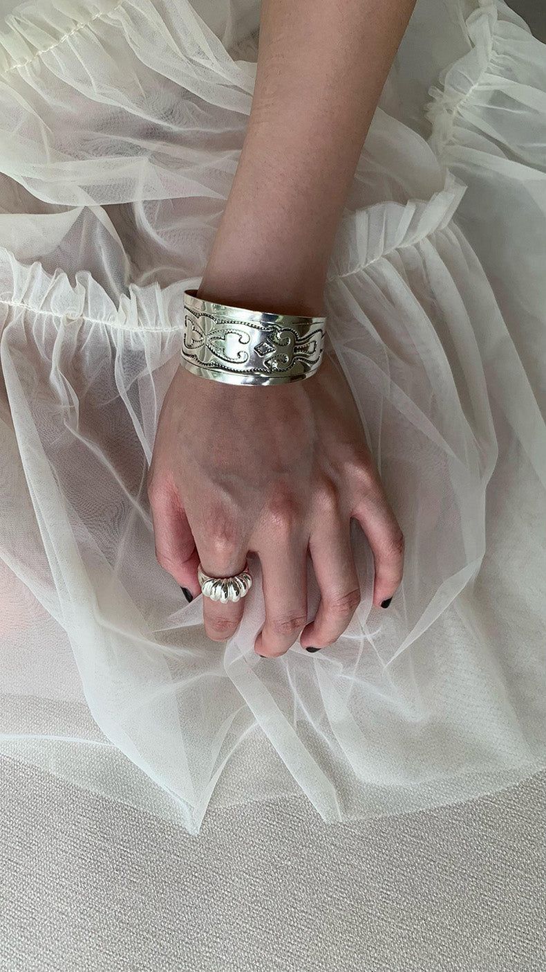 House of haus（ハウス オブ ハウス）の「Vintage ethnic silver bangle（Accessories）」