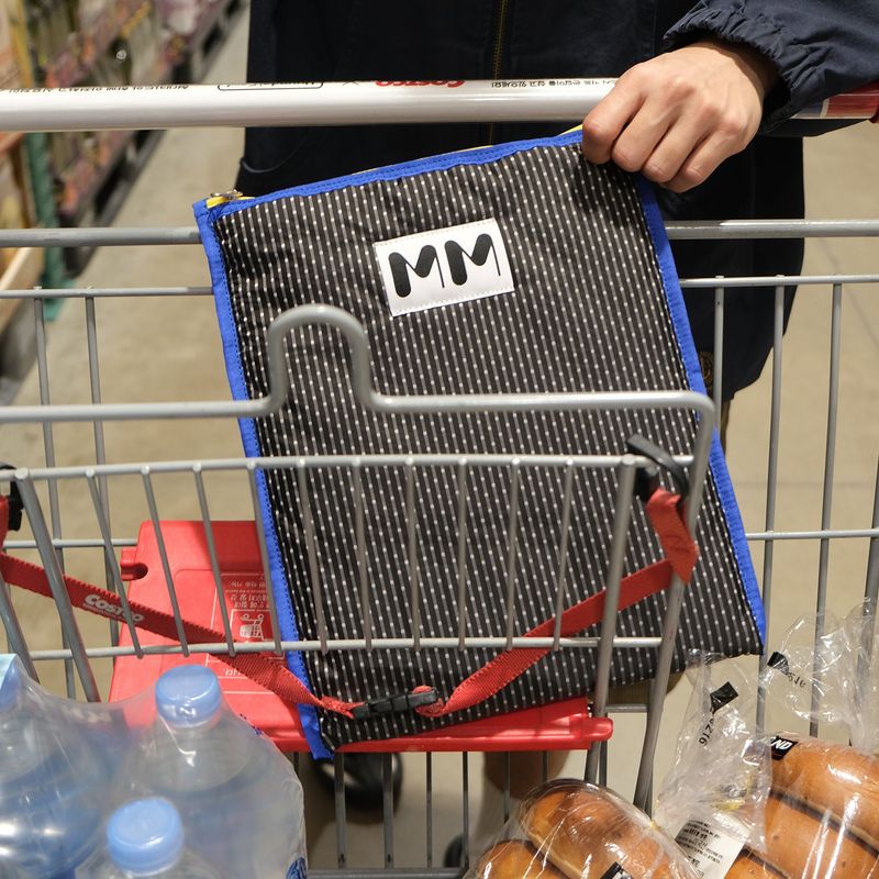 minmin（ミンミン）の「Fluffy Shield for iPad Pouch Black&Blue (11"inch)（Smartphone Accessories）」