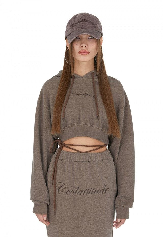 ITZAVIBE（イッザバイブ）の「[IHD001-6] COOL ATTITUDE CROP HOOD BROWN（Tops）」