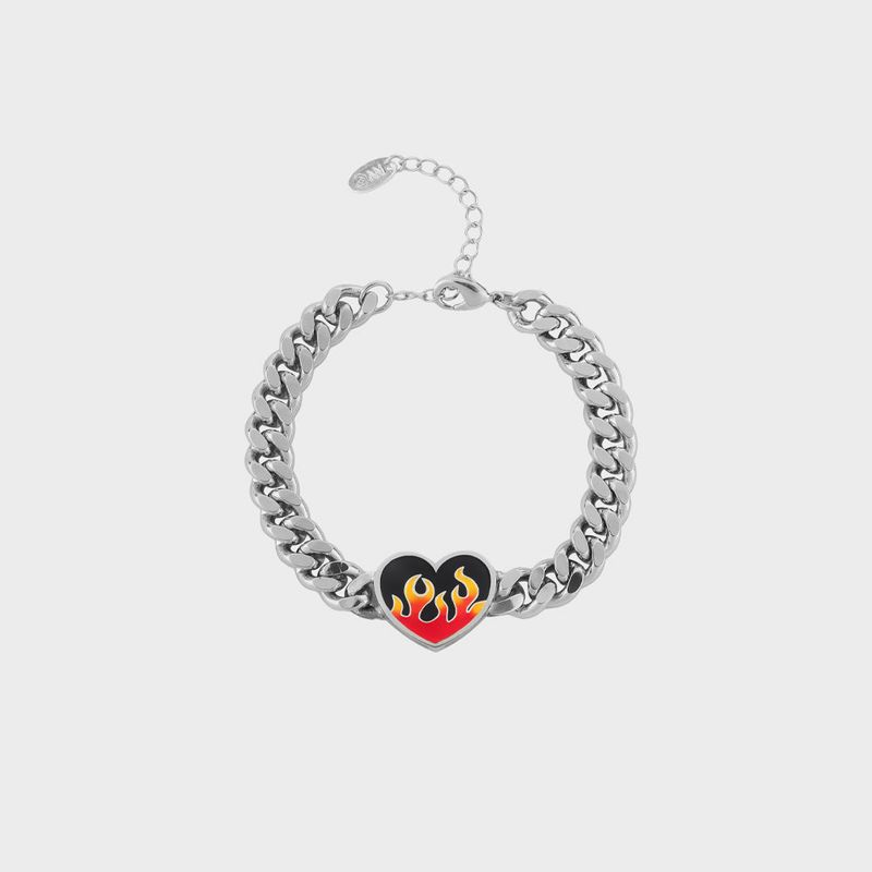 nonenon（ノンノン）の「FLAME LOVE BRC(RED)（Accessories）」