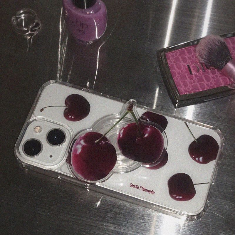 Hard Cherry Tok_MagSafe