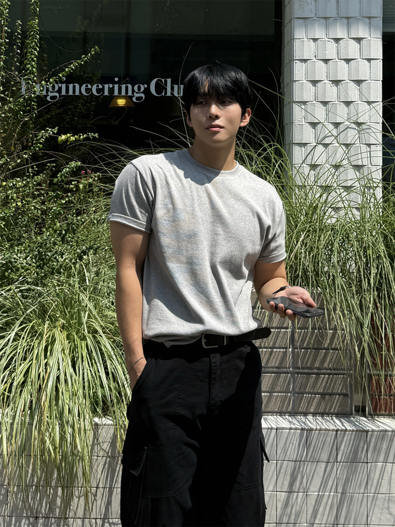 AVAND（アバンド）の「Order slim ribbed short-sleeve t-shirt（Tops）」