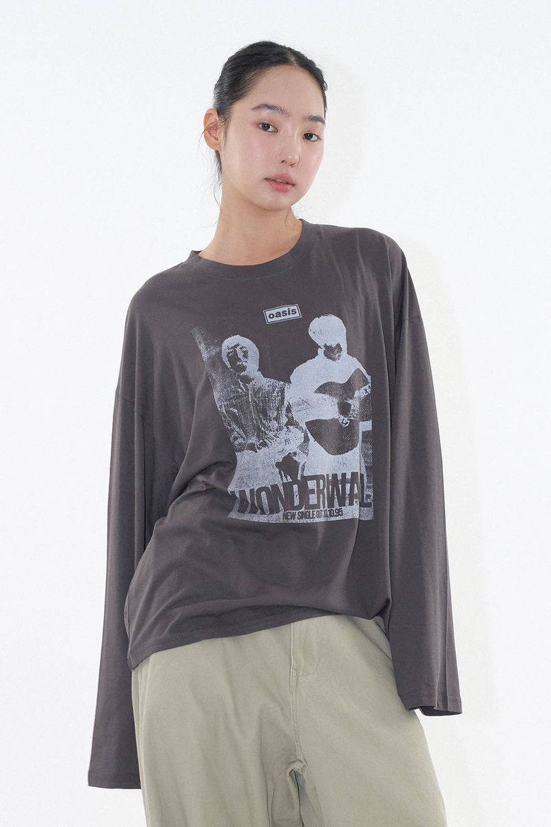 エバーオアシスプリンティング長袖Tシャツ
