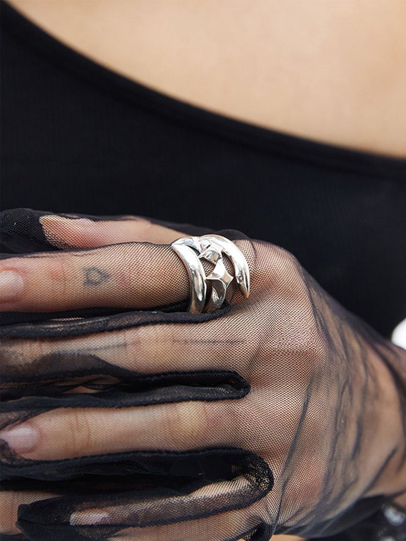 SHINE STAR TWIST RING