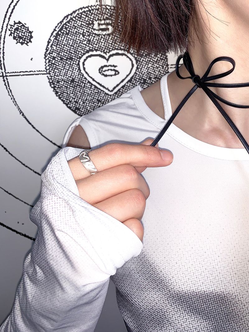 HEART TARGET WAVE RING (MATTE)