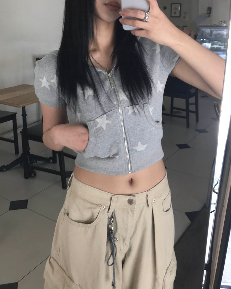 Star short hood jumper