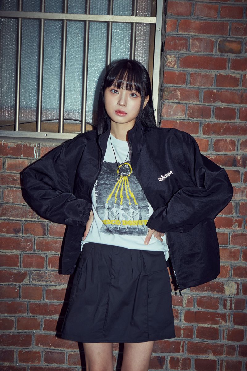 Reflective backpleat windbreaker_black