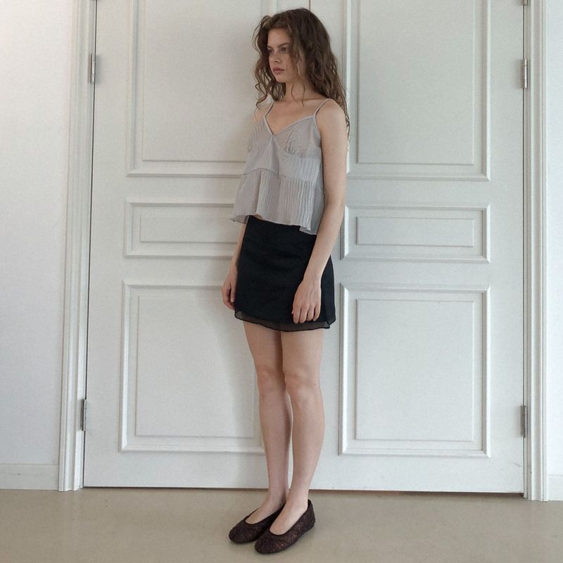 Maga sleeveless blouse (light gray)