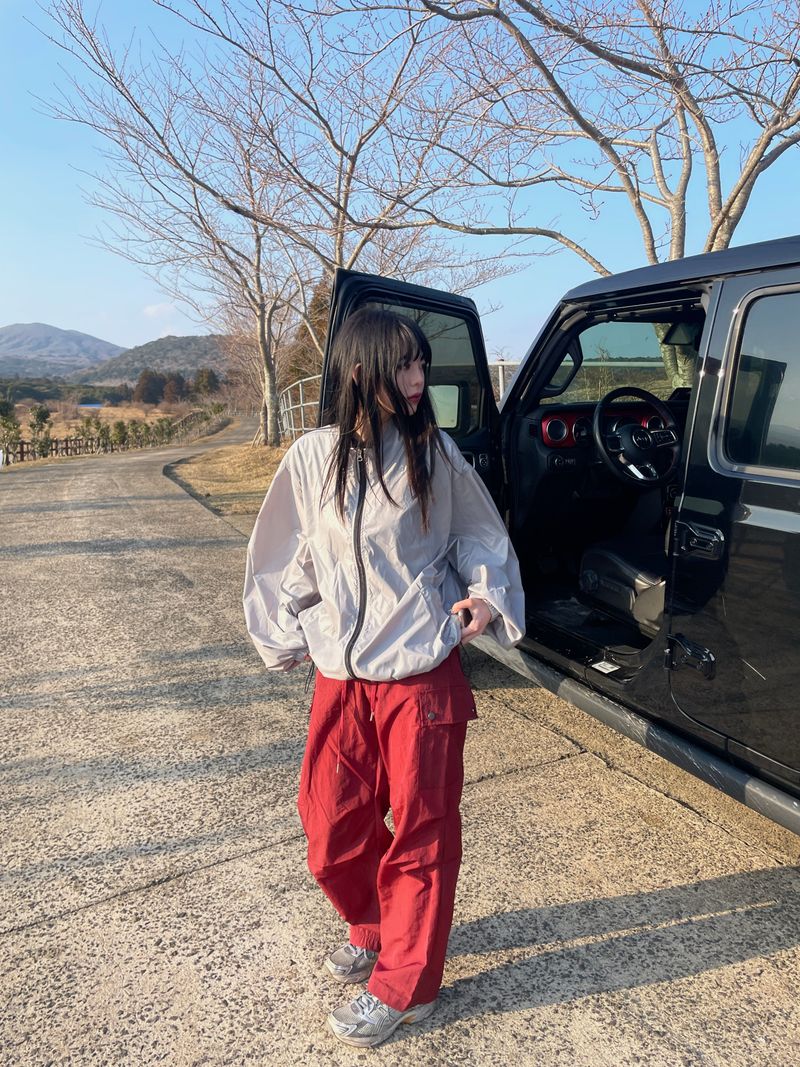 lustrous windbreaker jacket