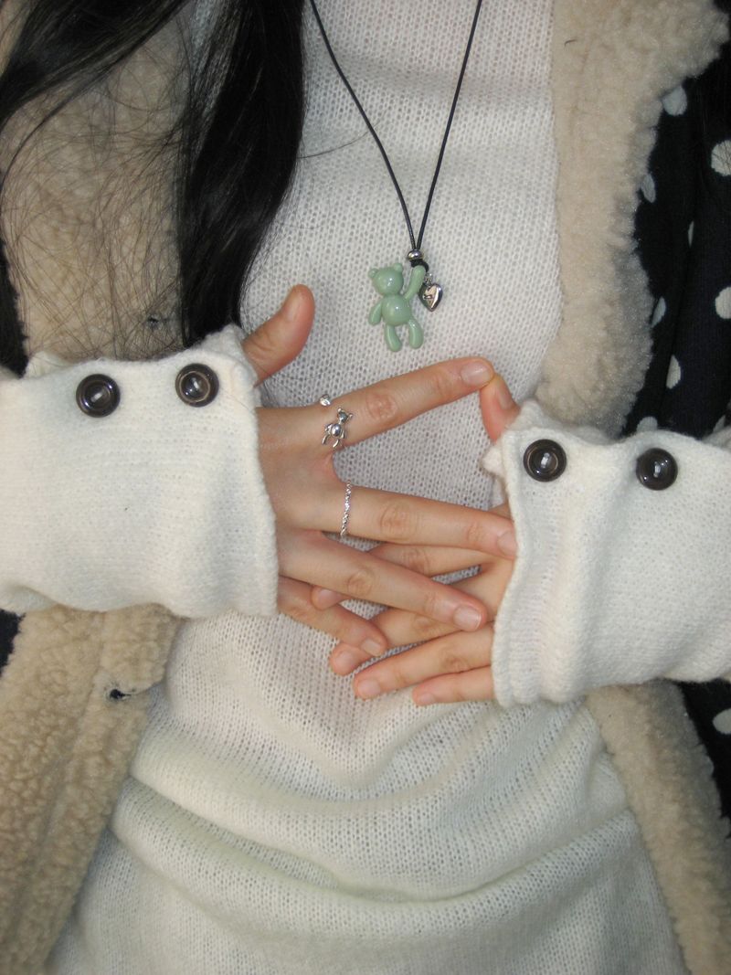[Formica] Bear hug necklace (Mint)