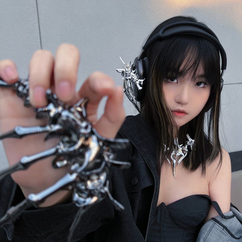 Skeleton Wings - AirPods Max Case