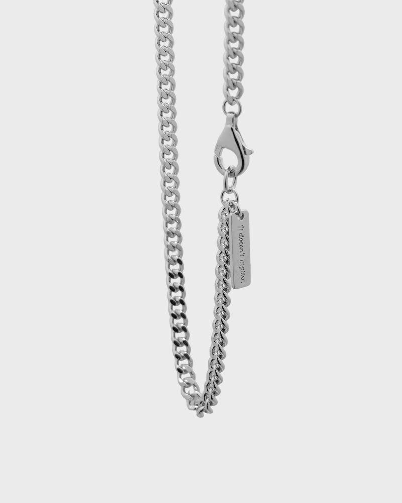 Curb chain necklace