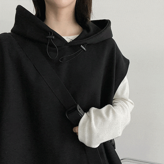 hijjoo（ハイチュー）の「Maj String Hooded Vest（Tops）」