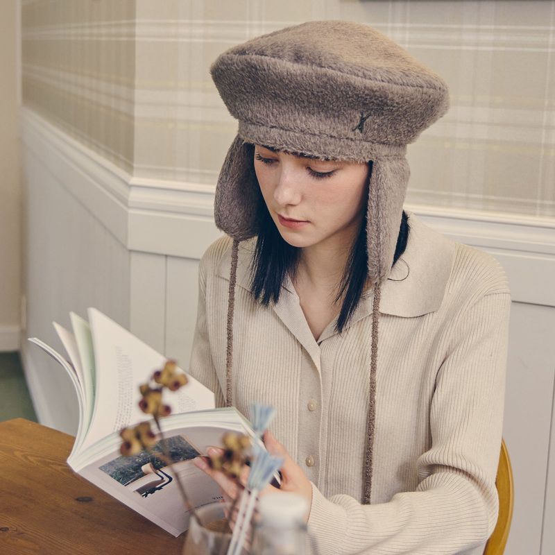VA Stud Fly Wool Beret / Beige