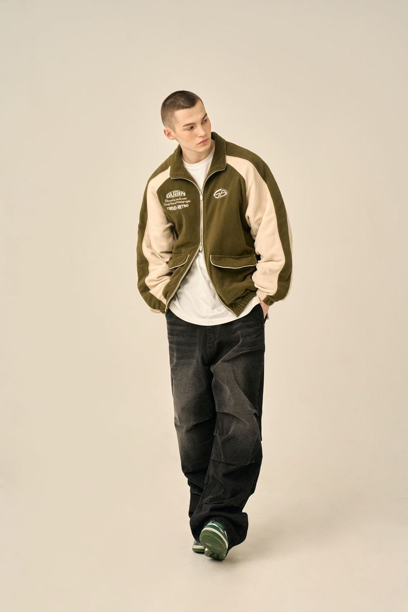 FIVE-PINTUCK WASHED DENIM