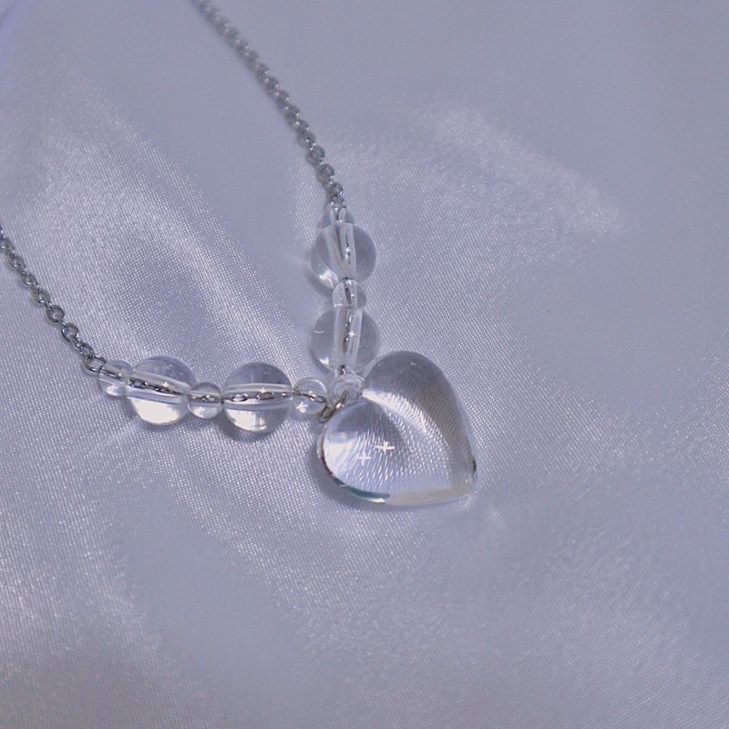 transparent heart bead necklace