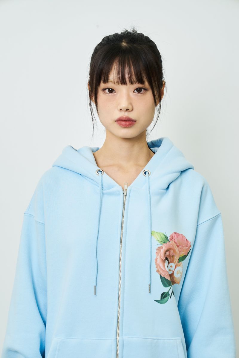 CHANCECHANCE（チャンスチャンス）の「 CEC GRAPHIC LOGO ZIP-UP HOODIE(SKY BLUE/기모)（Tops）」
