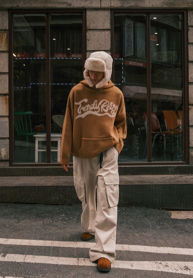 RE: WAVE LOGO KNIT HOODIE - SANDBEIGE