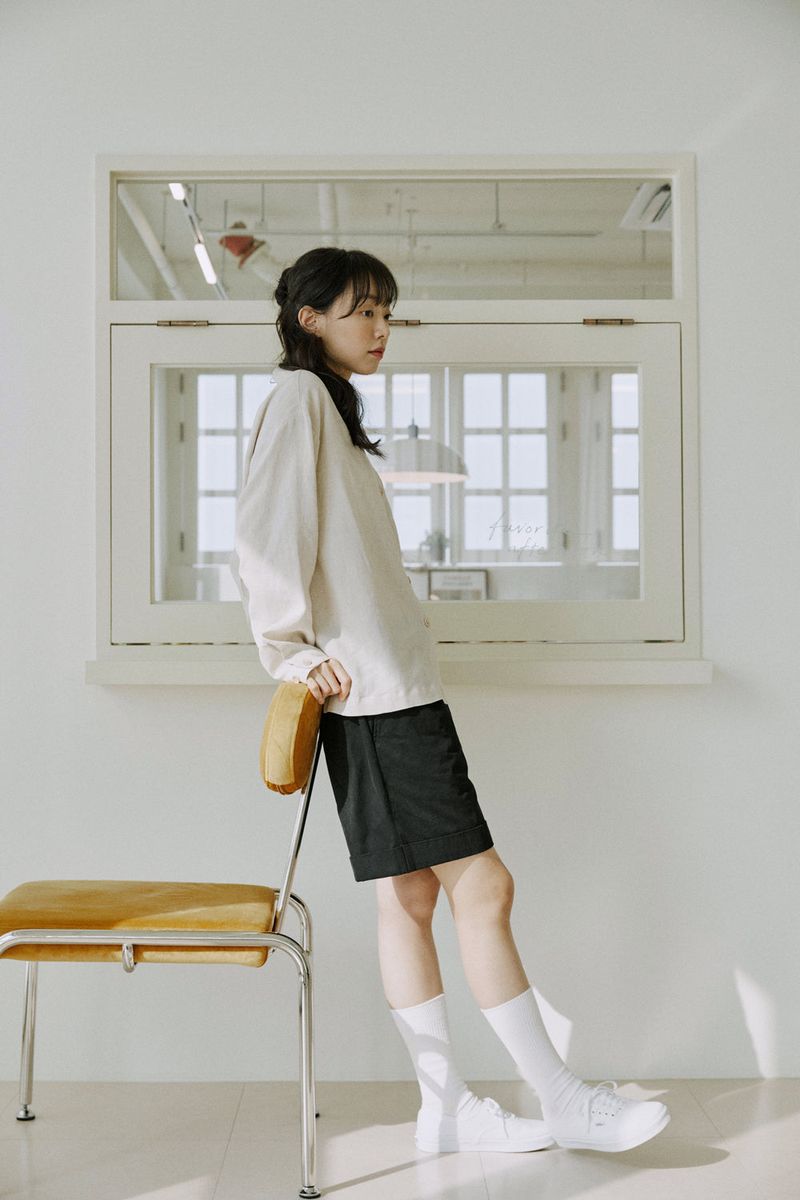 unisex cuff half pants black