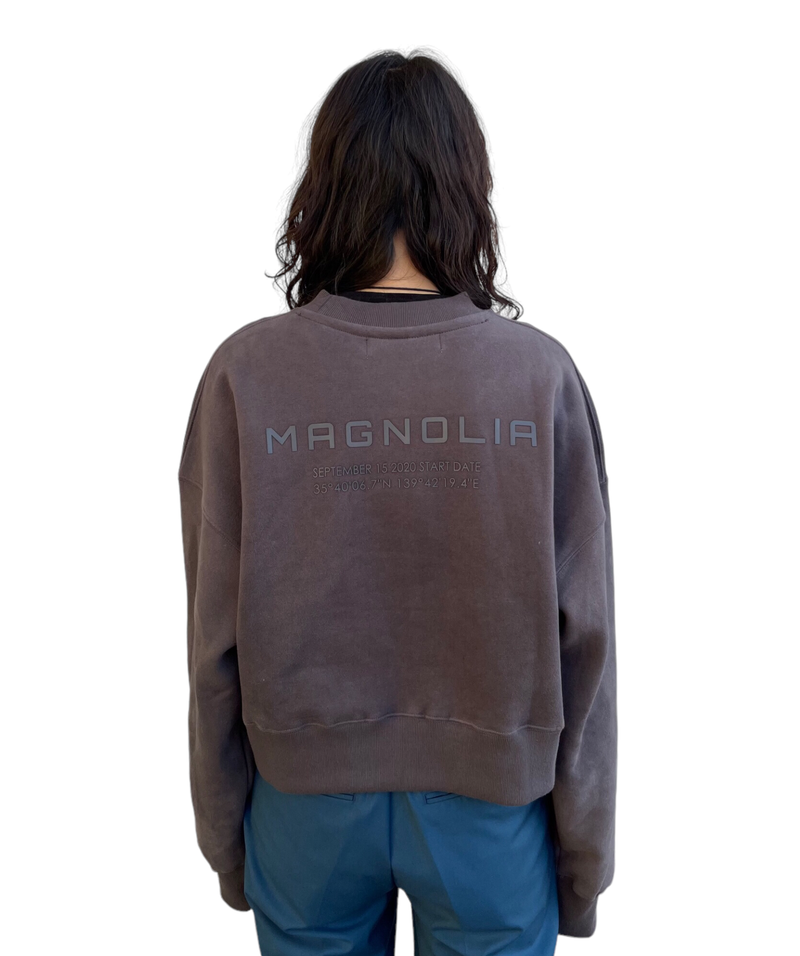エンボスクロップドスウェット / Emboss Cropped Sweat-CHARCOAL