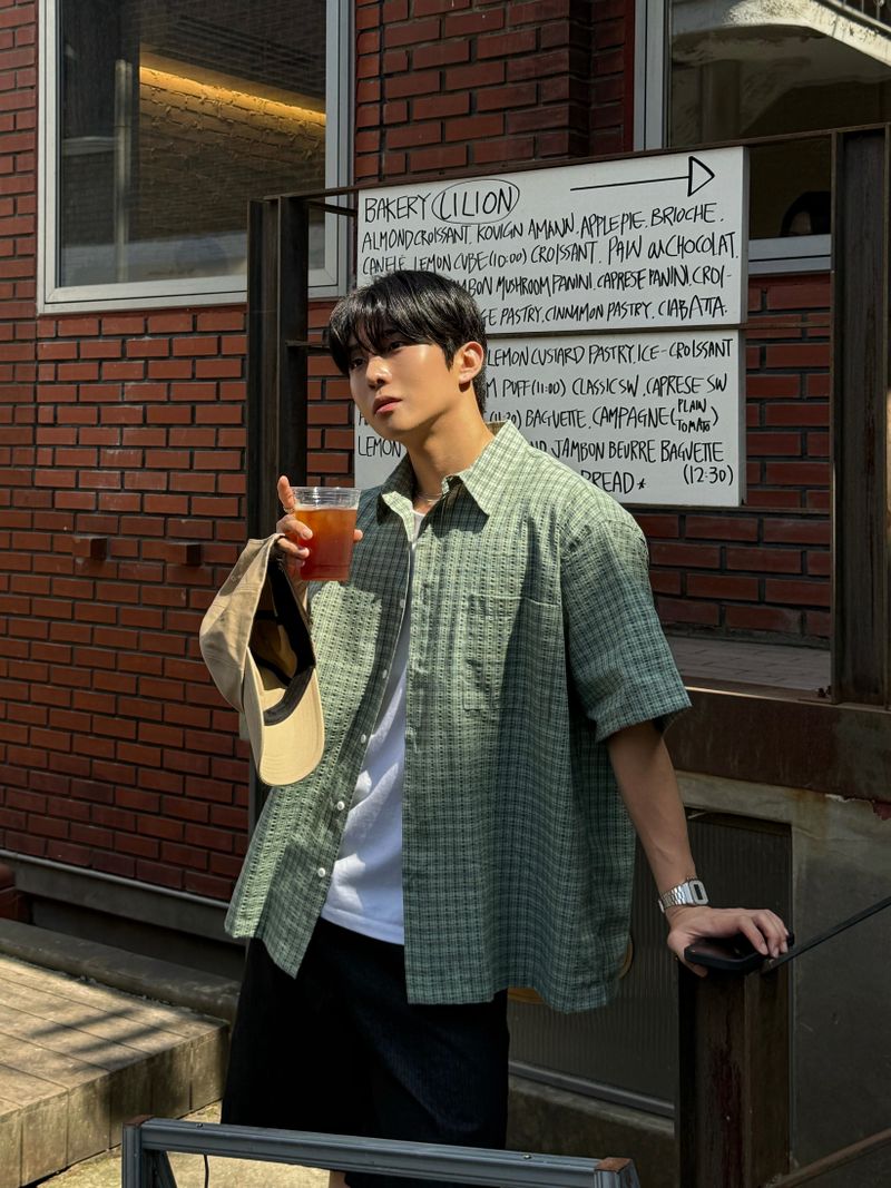 Dard pore check short-sleeved shirt