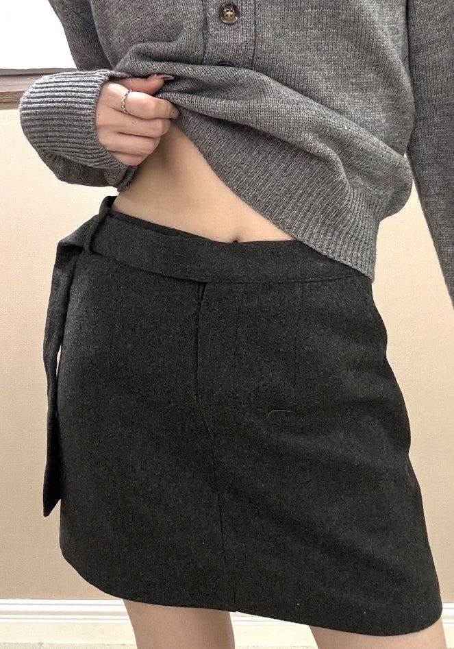 Mori Belt Wool Midi Skirt