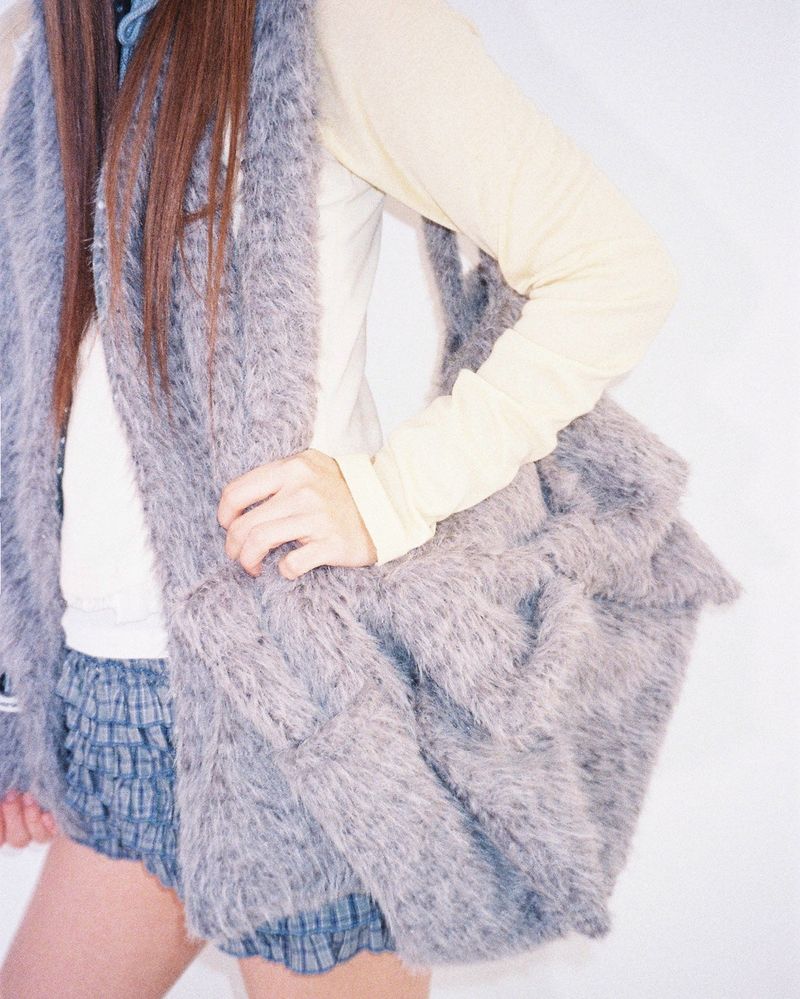 Fluffy Ribbon bag (gray)