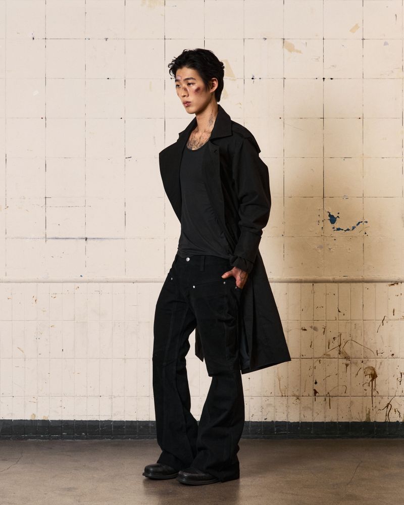 Curved Trench coat (Black)
