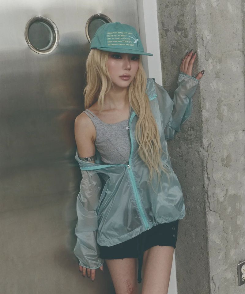 Air Sheer Asymmetrical Windbreaker [Mute Mint]