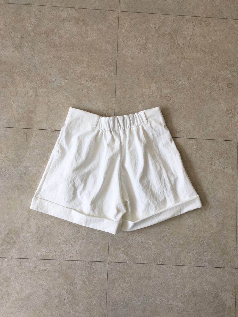 Weekend roll-up shorts