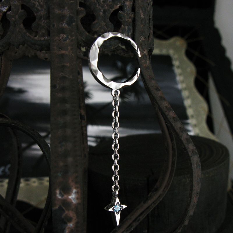 STERLINGWORTH（スターリングウォース）の「Crescent light-D201 Blue Topaz silver earring（Accessories）」