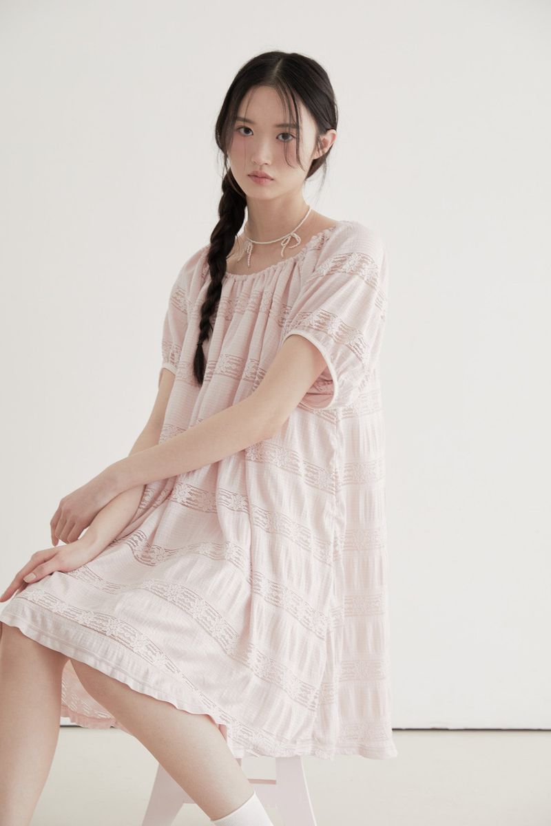 Innermuseum(インナーミュージアム)の「Flower crochet shirring dress (PINK)(Dresses)」
