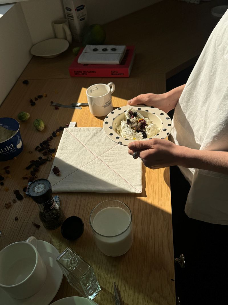 Cosymosy（コジモジ）の「Cosymosy モッファソムファブリックマット - スクエアタイプ（食器/キッチングッズ）」