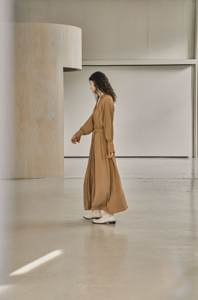 MYTHIC DRESS_CAMEL