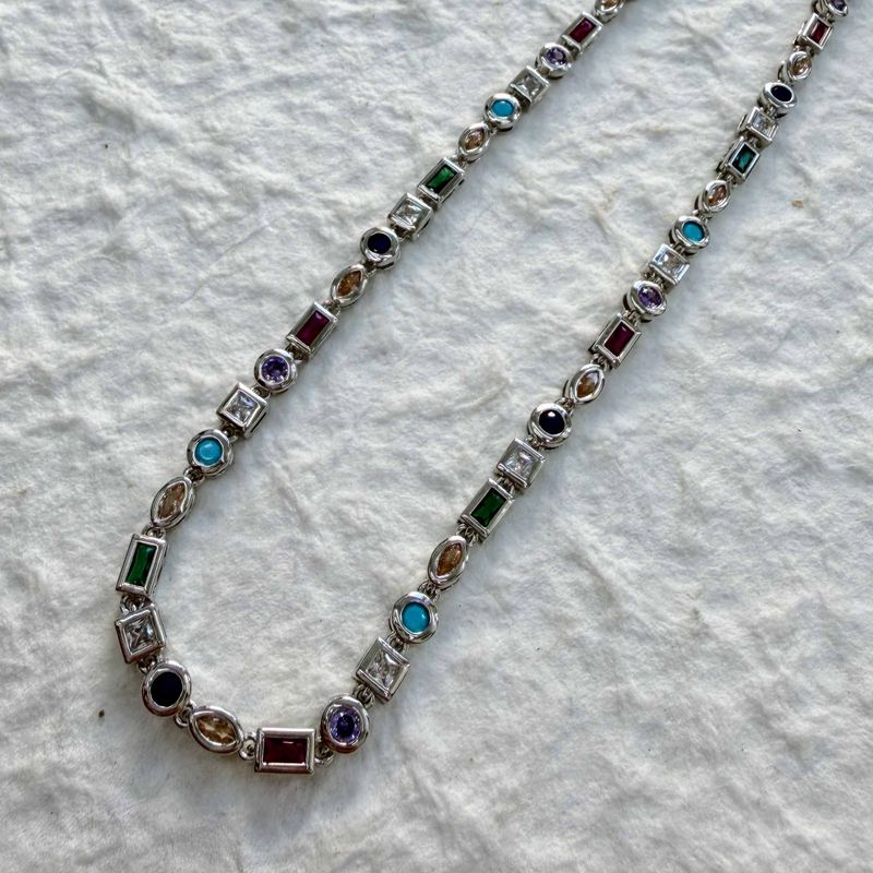 Silver Frame Gem Necklace