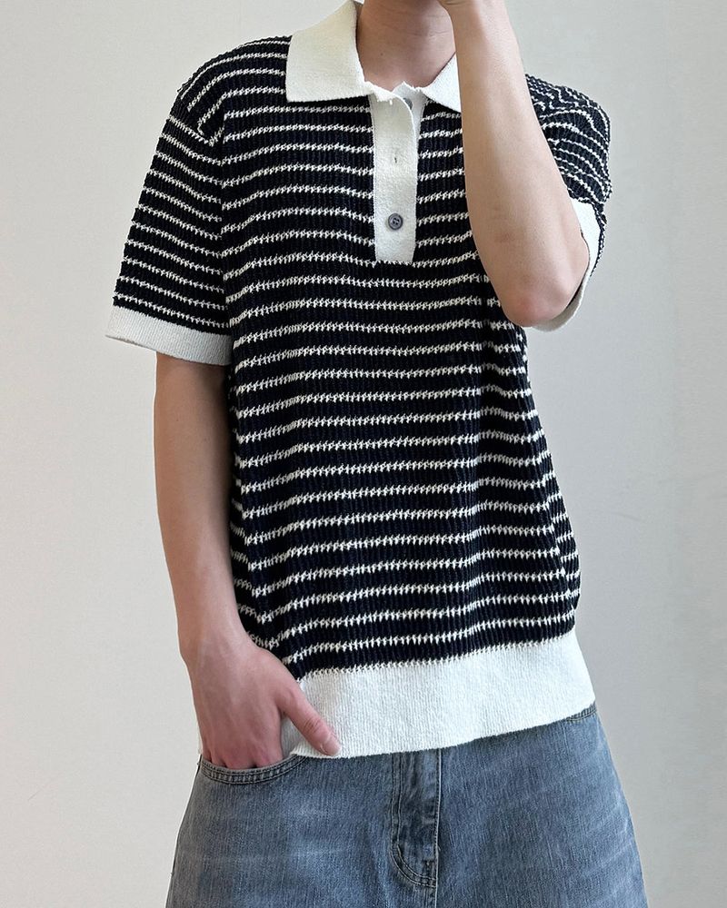 Windy Buckle Stripe Collar Short Sleeve Knit