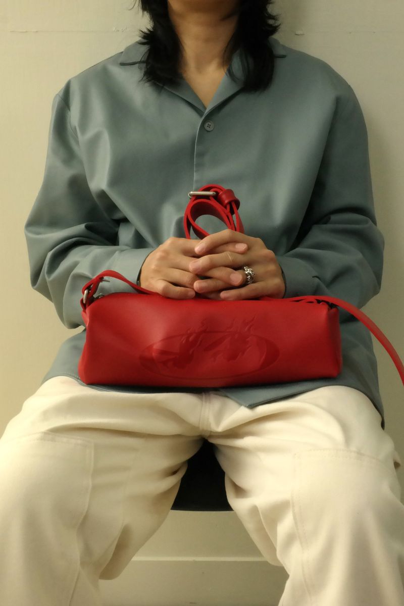 Chunky Buckle Air Bag Eye-Red