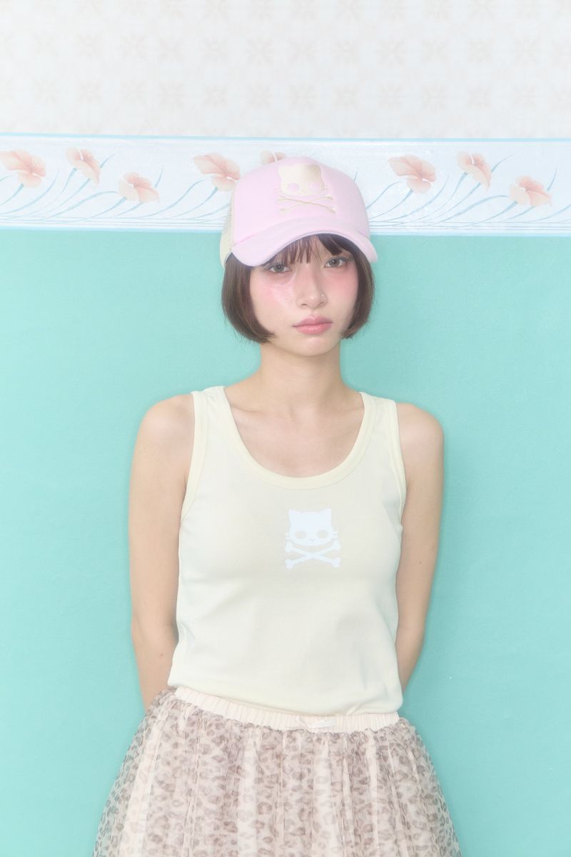 SHAKIRI（シャキリ）の「KIRI SKULL SLEEVELESS TOP (CREAM)（Tops）」