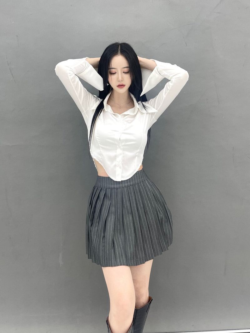 Seow（ソウ）の「783. Silky satin curve sh（Tops）」