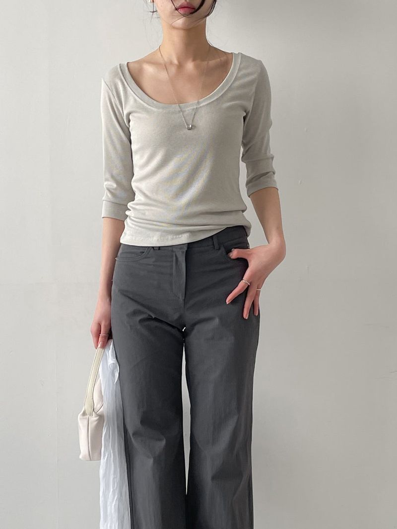 Ribbed Deep U-Neck Crop T-Shirt