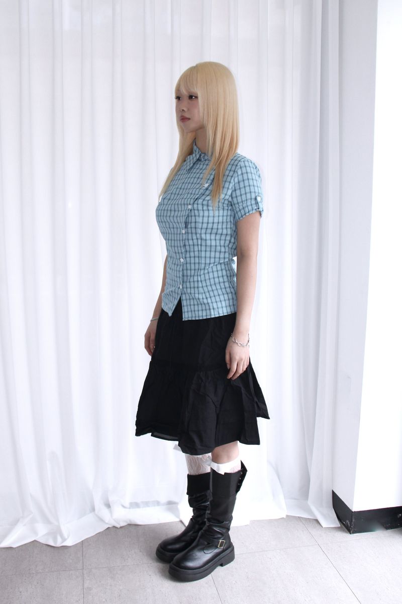 Unbalance button checke shirt blouse