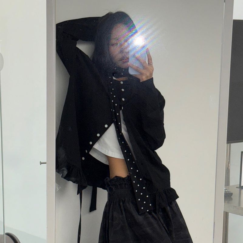 NATTY CARDIGAN IN BLACK (SCARF SET)