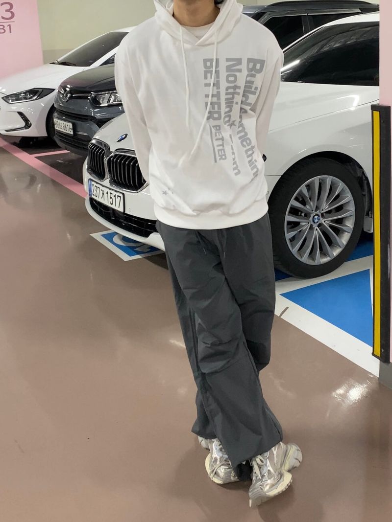 ノットサムシングサムパーカー 2C