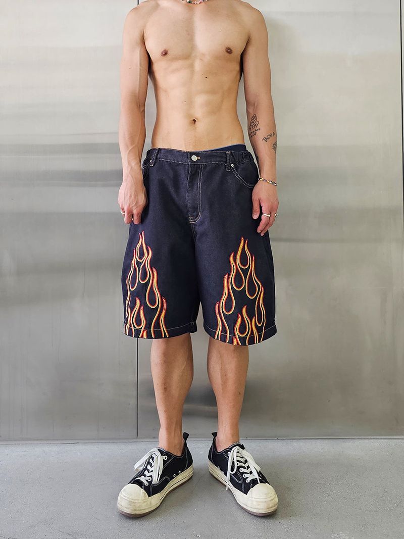 VENTIQUE Flame embroidery Bermuda Shorts 2color